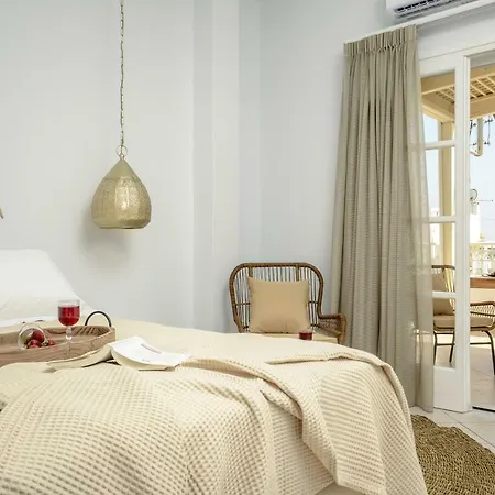 Smirida * Naxos City