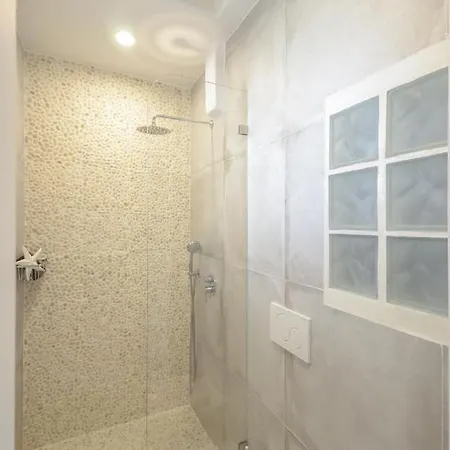 Smirida Apartamento *