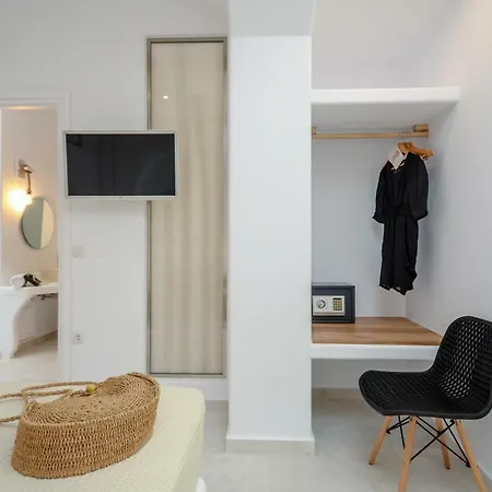 Smirida * Naxos City