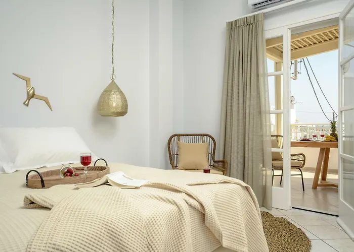 Smirida * Naxos City